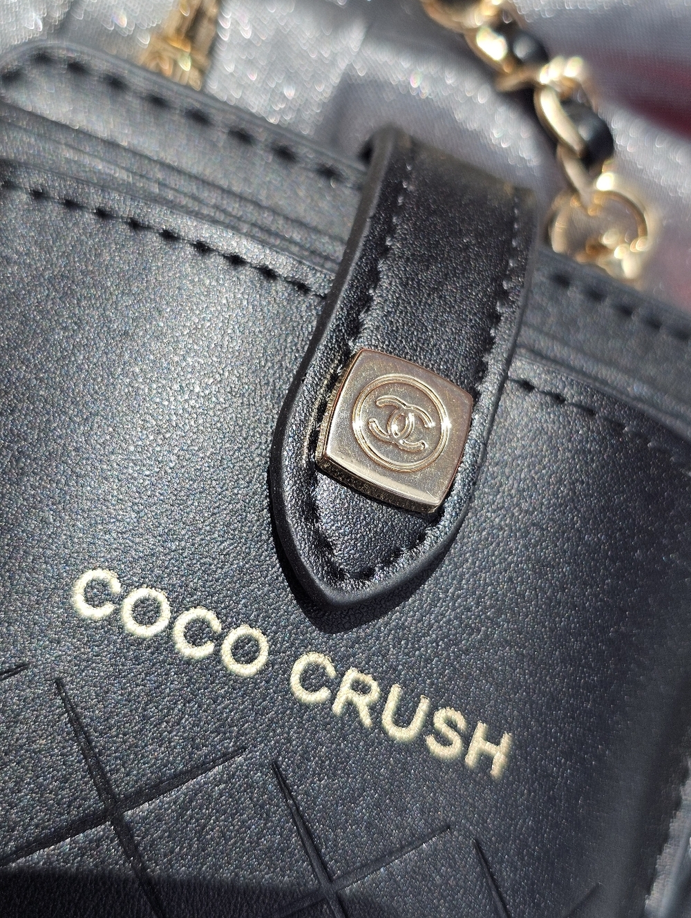 Chanel Coco Crush GWP Black Quilted Phone Holder Crossbody Chain + Charms - Picture 4 of 17